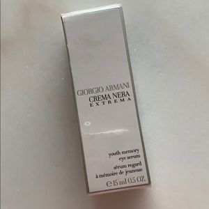 Giorgio Armani Crema Nera Extrema